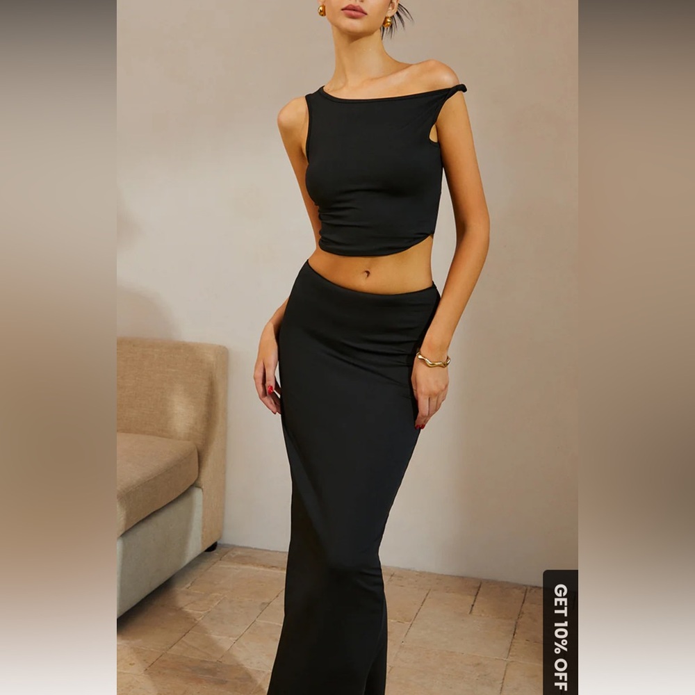 Asymmetrical Neck Ruched Top & Split Maxi Skirt Set - New with Tags - Picture 2 of 5